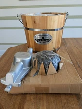 NEW Elite Electric Gourmet Ice Cream Maker 4 Quart Wood Bucket. Model EIM402