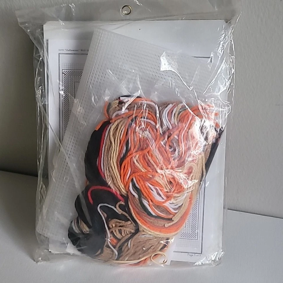 90-е Vintange Bucilla Хэллоуин Пластиковый Холщовый Набор Рама и Держатель для Карт - Изображение 4 из 4