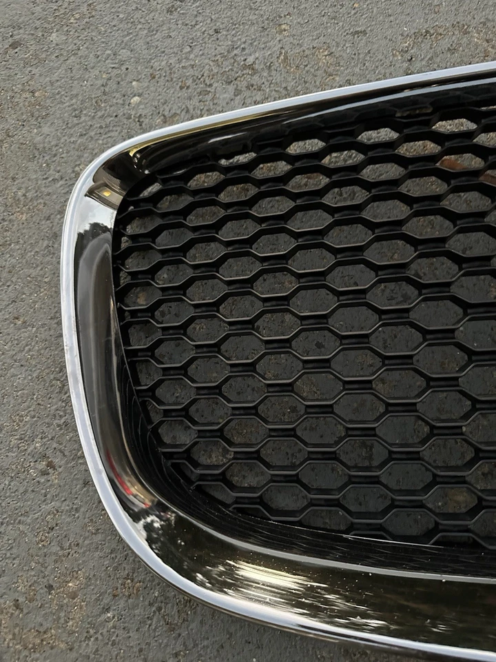 Rejilla superior delantera 17-20 Jaguar F-Pace OEM HK83-018K28-AA ver mancha 18 19 Foto 2 de 4