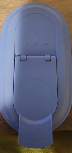 Tupperware #2009-2, 2 Qt Modular Refrigerator Pitcher w/ Light Blue Lid - Picture 11 of 11