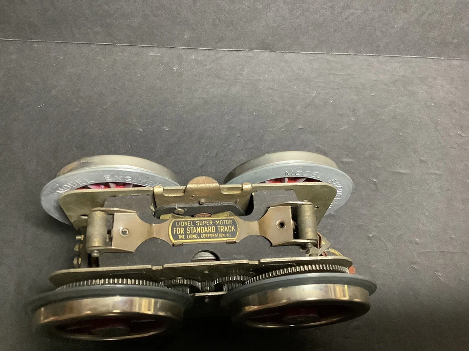 Vintage Lionel Standard Gauge Prewar motor for restoration( running) - Image 4 of 4