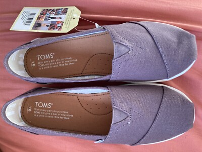 Toms Gr. 6 Ash Slipper neu mit Karton und Etikett (echte Größe fällt größer aus als das Etikett)