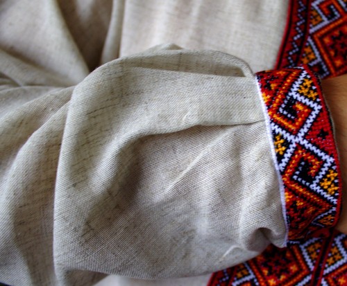 VYSHYVANKA Men Ukrainian handmade Embroidery hutsul SHIRT Beige Linen - Picture 8 of 9