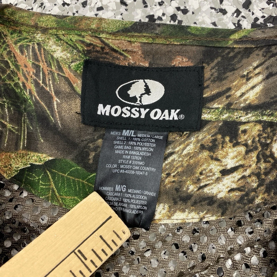 Mossy Oak Camouflage Size M/L Hunting Vest Pockets - Image 3 of 4