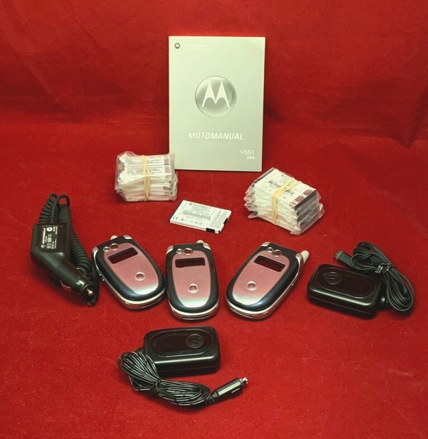 LOT OF MOTOROLA FLIP PHONES, CHARGERS AND BATTERIES eBay