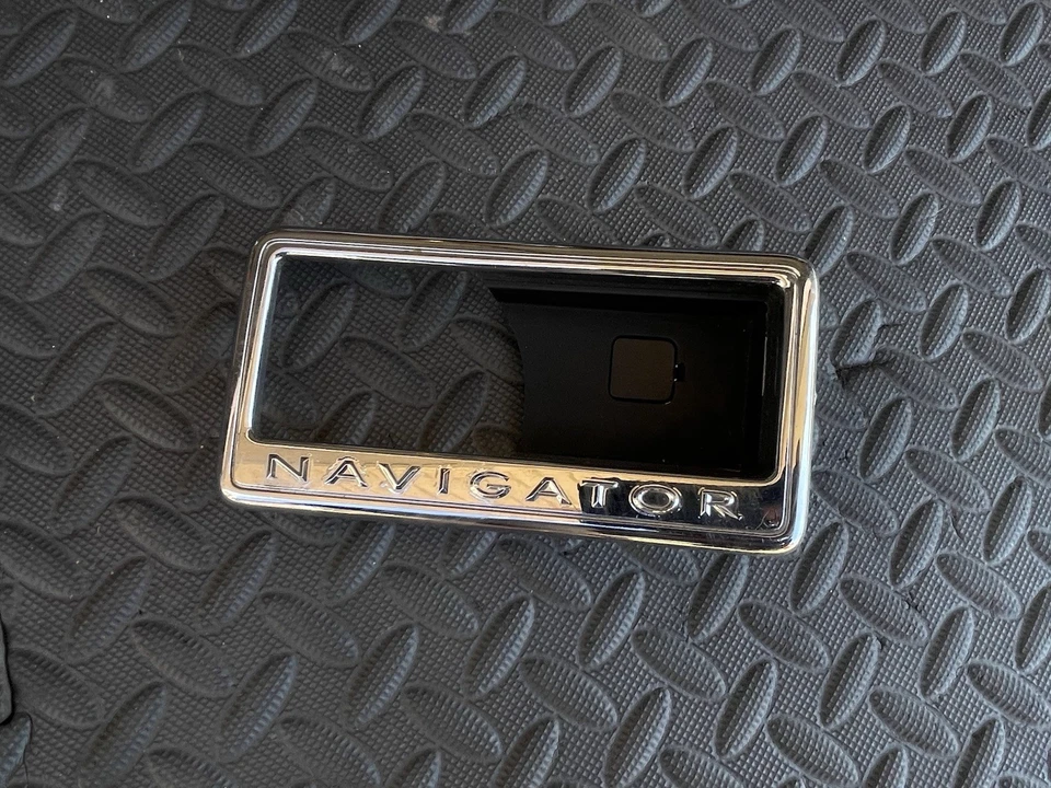 Lincoln Navigator 2007-2014 conductor delantero izquierdo izquierdo interior manija puerta moldura Foto 2 de 4