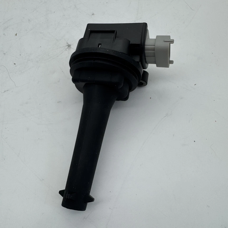 5X Bosch Ignition Coil 0221604010 For VOLVO S60 C30 S40 V60 V70 XC60 30713417 - Изображение 4 из 4