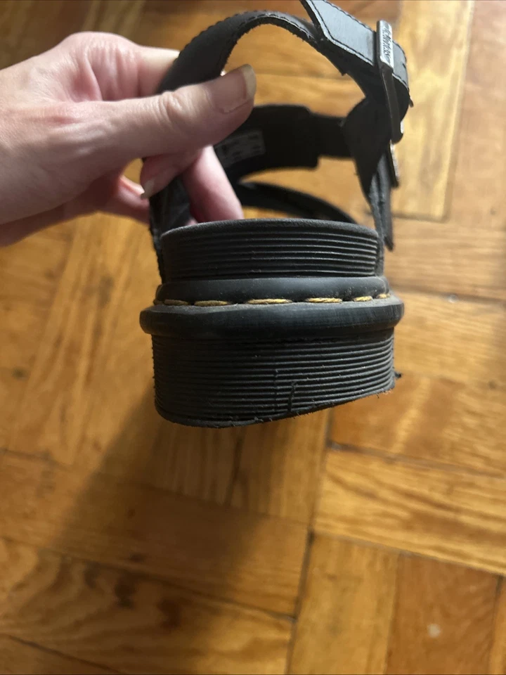 Dr. Martens Voss Quad Platform Sandal Hydro Leather Black Women’s Size 8 - Image 4 of 4