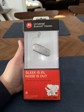 RARE Motorola Model H790 Universal Bluetooth Headset Silver SEALED