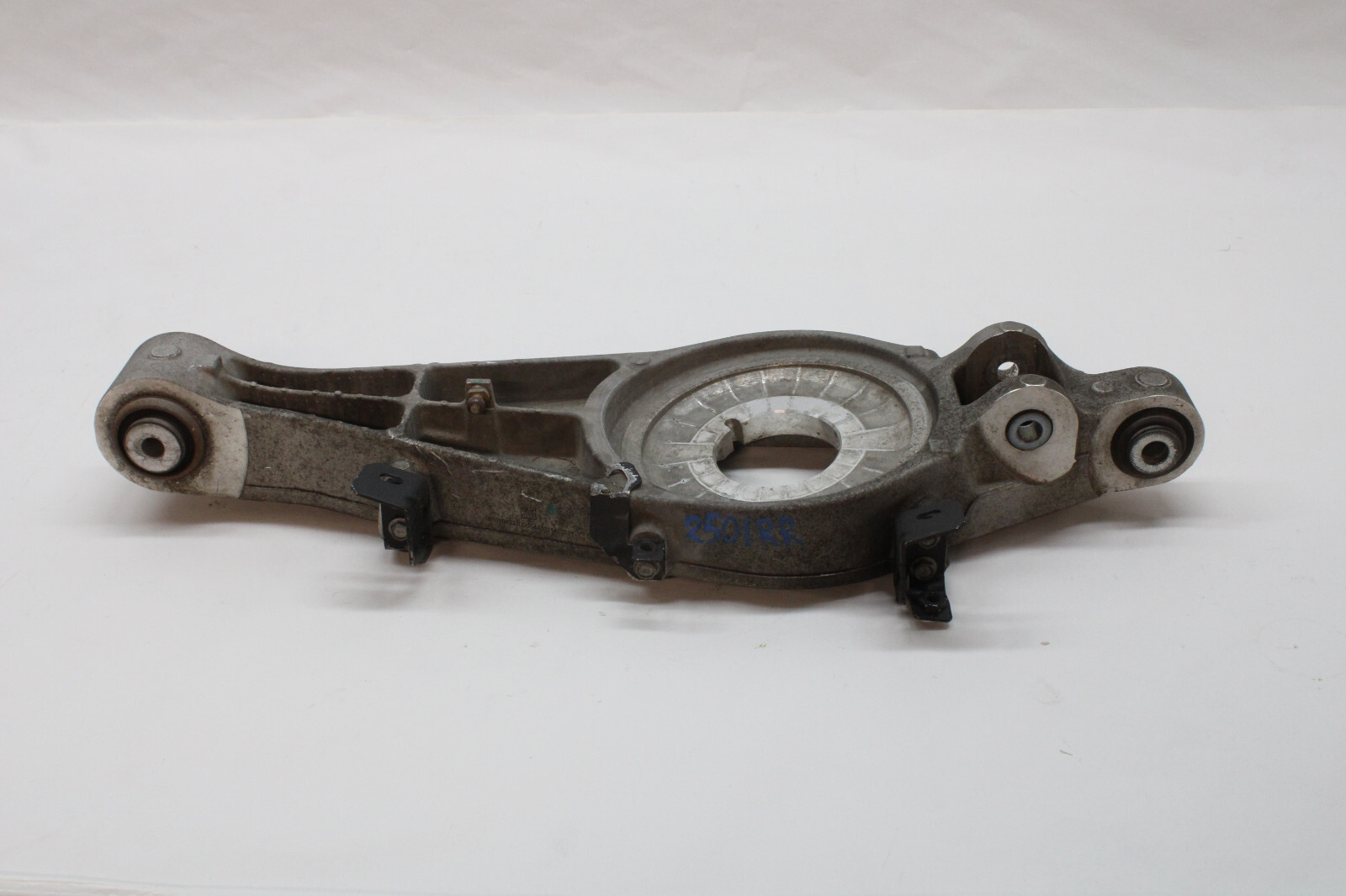2022 MASERATI LEVANTE MODENA REAR RIGHT LOWER CONTROL ARM 670105995 OEM 21 22 23