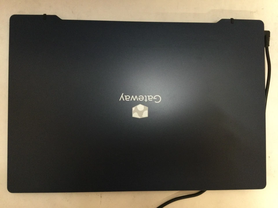 Gateway GWNC21524-BL / Intel Celeron UNKNOWN SPECS / (DOES NOT POWER ON!) MR - Image 3 of 4