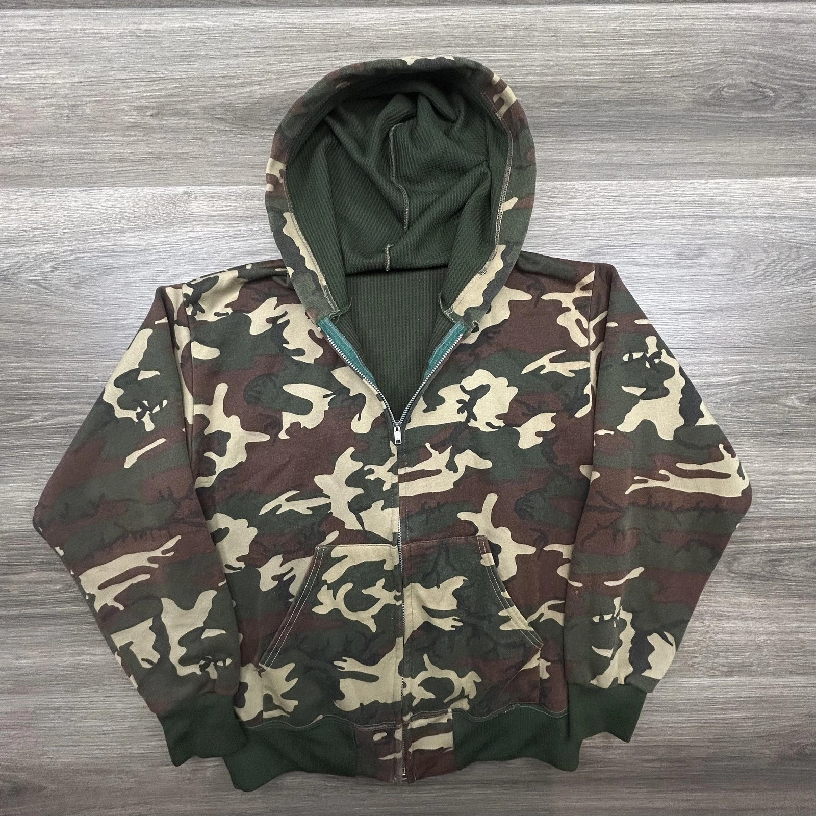 Vintage Duxbak Hoodie Mens Medium Camo Full Zip Thermal Lined Foam Filled 80s
Opens in a new window