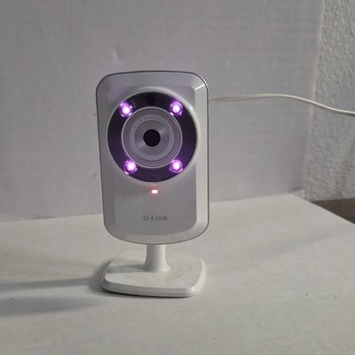 D-Link Day & Night Wi-Fi Camera with Remote Viewing DCS-932L - W/ Power adapter