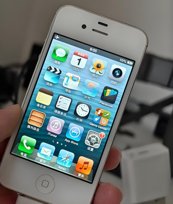 Apple iPhone 4 iPhone 4s Unlocked White Black 8GB 16GB 32GB CCD Camera Very Good