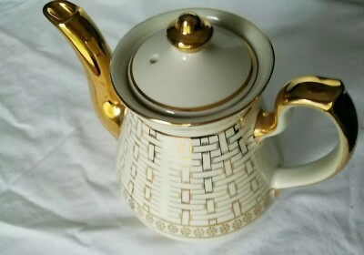 Vintage Hall White Gold Basket Weave Tea Pot 078 
