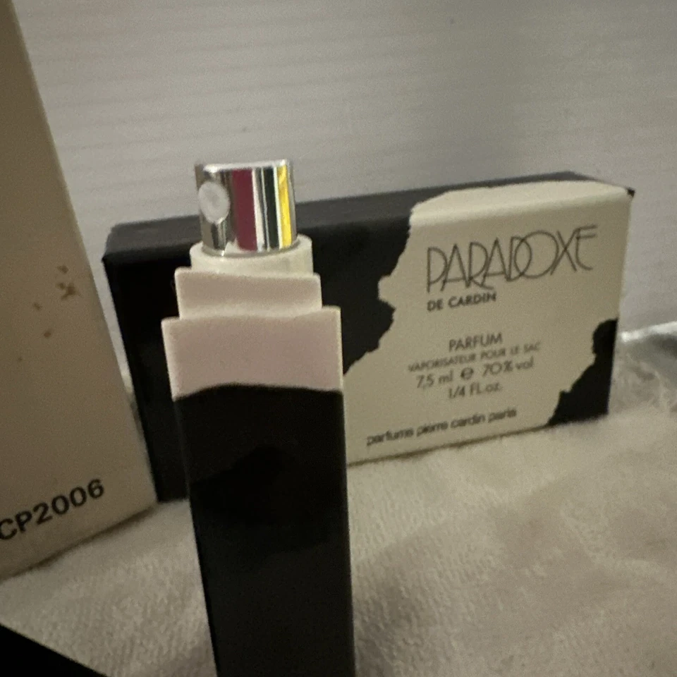 Paradoxe de Cardin 1/4 Fl.oz 7.5ml Perfume Vaporizador Pour Le Sac Nuevo en caja Foto 3 de 4