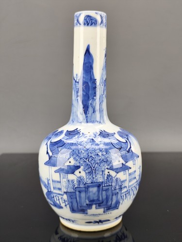 Antique Chinese Qing Dynasty Blue and White Porcelain Vase 18 - 19th Century - Picture 4 of 16