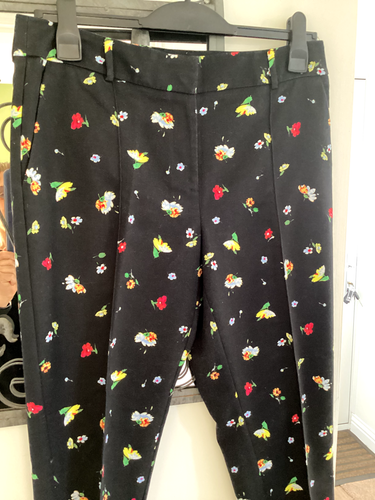 Buy Now 50% off Warehouse UK12 Black with Dainty Flowers Ankle Grazer Trousers - Picture 2 of 16