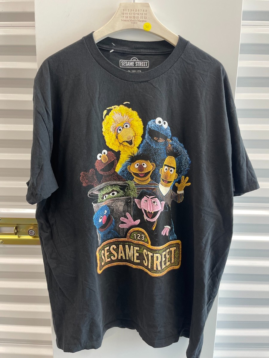 VTG Y2K SESAME STREET BIG BIRD OSCAR GROUCH COOKIE MONSTER SHIRT 