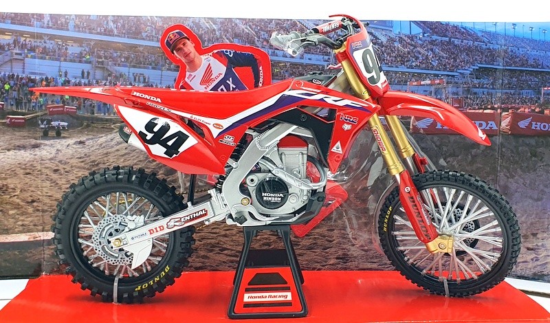 NewRay 1/6 Scale Diecast 49693 - Team Honda HRC 450R Motorbike #94