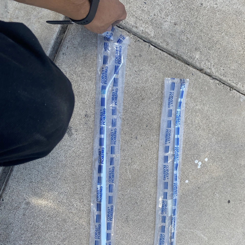 Отделка молдингом для нижней двери под правую руку с зажимами для пикапа Chevy GMC 1962-1966 годов выпуска - Изображение 2 из 4