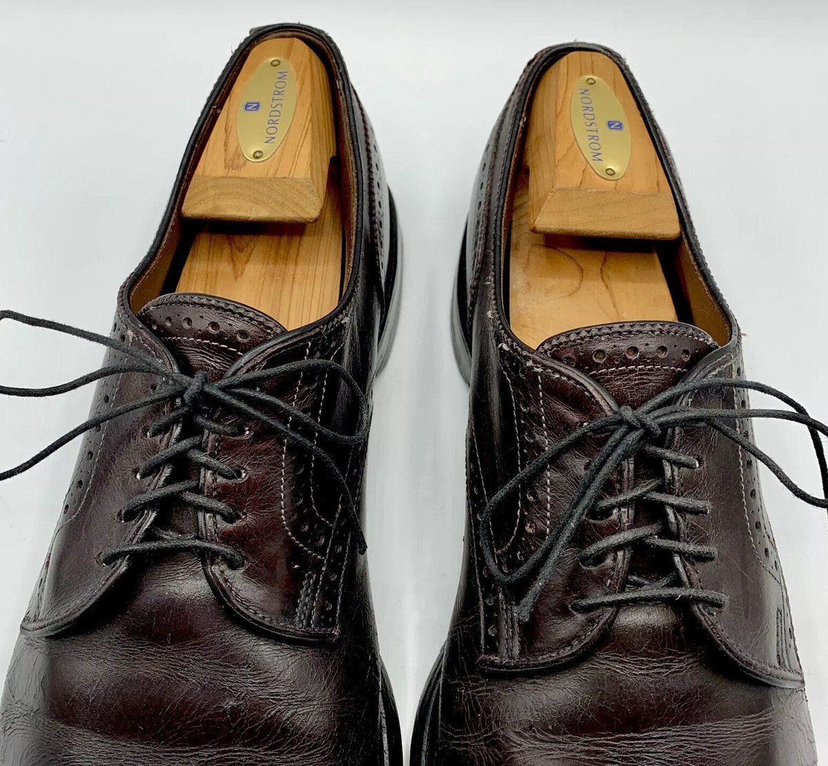 Allen Edmonds Sanford Burgundy Oxford Cap Toe Dress Shoes  display picture 1