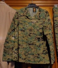 USMC MARPAT Uniform WOODLAND Combat Shirt in size MEDIUM REGULAR USED MR
