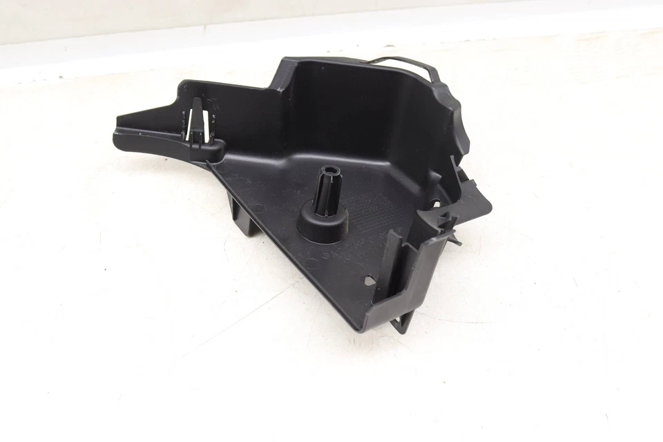 Mercedes-Benz E500 2010-2016 - Cubierta de palanca de freno de estacionamiento 2126890708 Foto 2 de 4