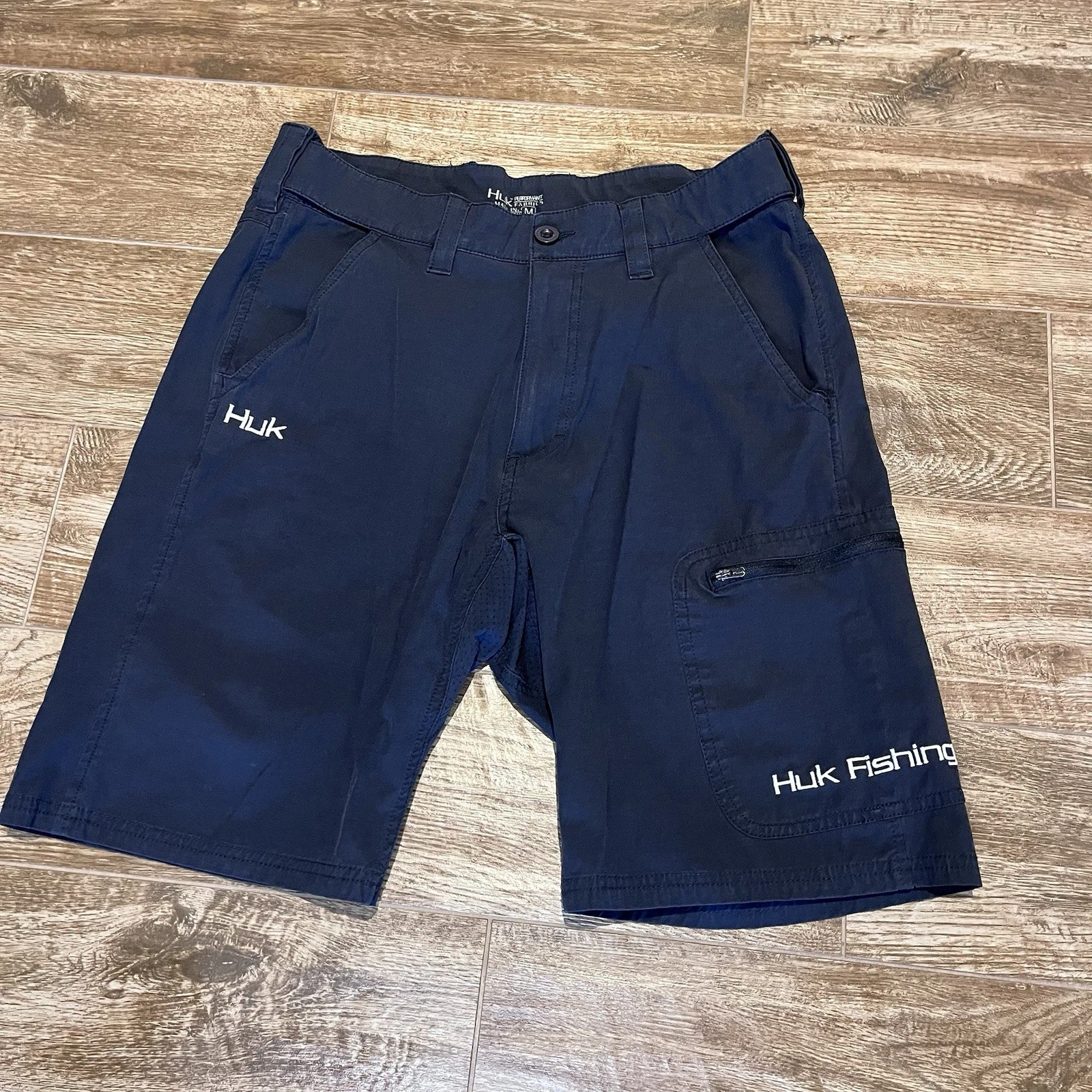 Huk Next Level Fishing Shorts Mens M 10” Black Cargo Stretch Quick Dry Hybrid