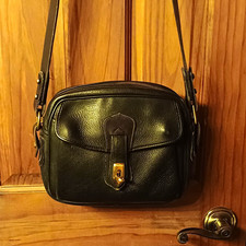 Dooney Bourke Black Pebbled Crossbody Zip Buckle Adjustable Strap Gold