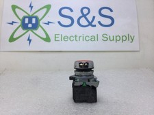 Allen-Bradley 800F-X10 Push Button Contact Block with Red Button 10 Amp 600 VAC