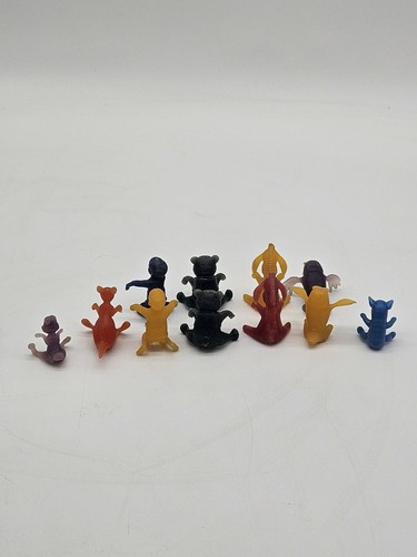 Vintage Lot of 11 Nabisco Winnie the Pooh Spoon Sitters Cereal Premiums