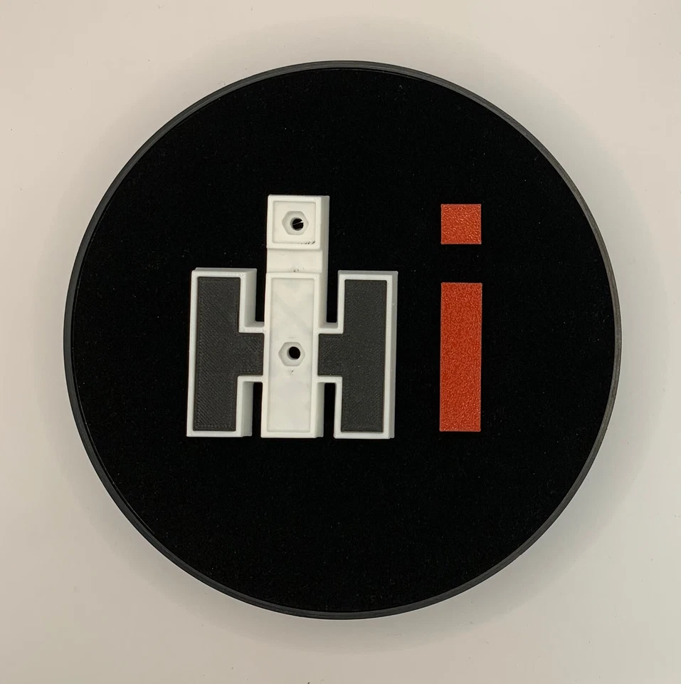 IHC Logo Emblem für den Kühlergrill - Bild 3 von 3