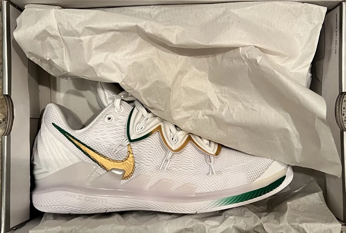 Preços baixos em Nike Kyrie Irving x Nick Kyrgios x Air Zoom Vapor