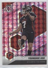 2021 Panini Mosaic Pink Camo Mosaic Prizm Younghoe Koo #18 0i1i