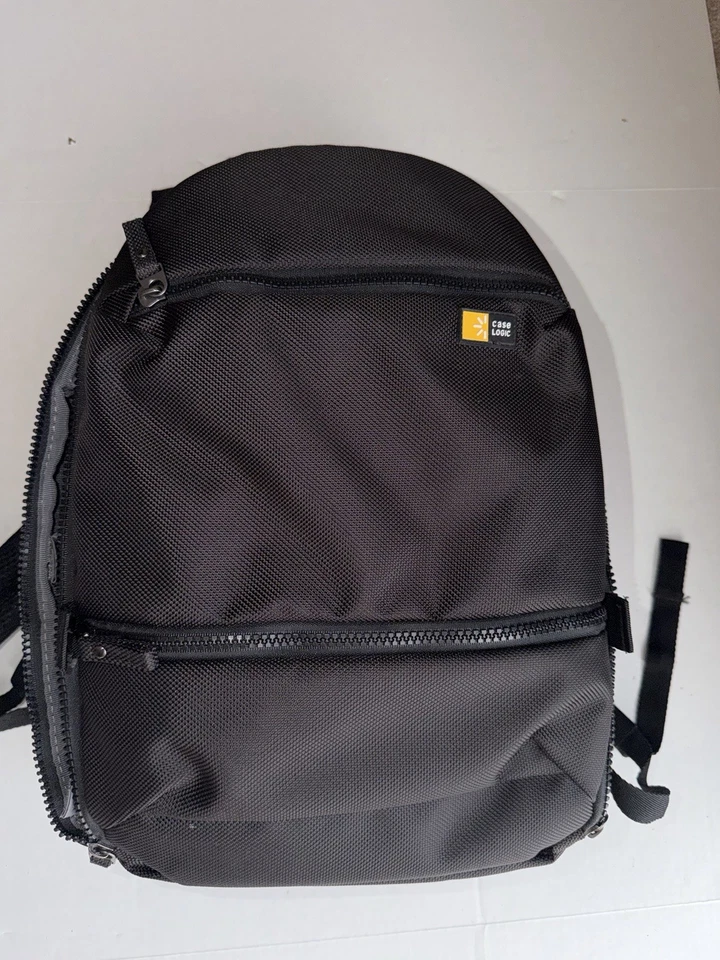 Case Logic Camera / Drone  & Laptop Sling Backpack with lots of  Dividers - Image 3 of 4