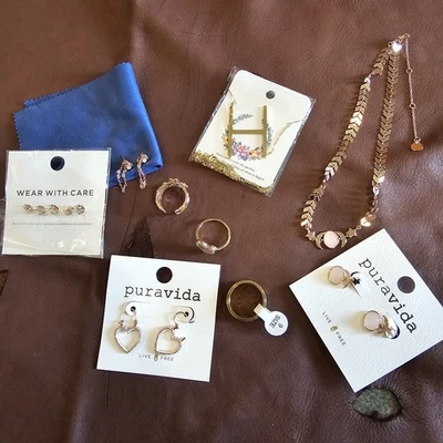 Pura Vida Jewelry New, Lot + Extras - Image 1 of 4