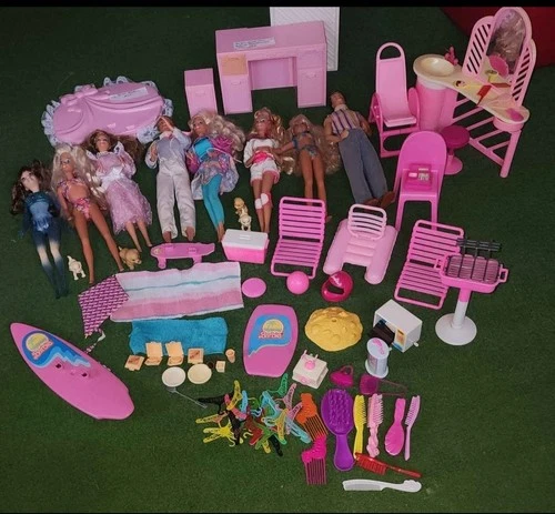 VINTAGE Barbie Dolls & ACCESSORIES 80+Pieces