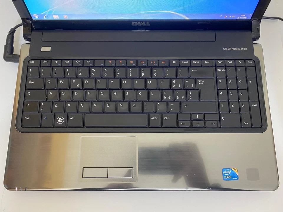 Portátil DELL Inspiron 1564 I5-430M 6GB RAM 256GB SSD | Win7 | Batería KO - Imagen 2 de 4