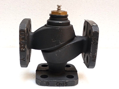 SAUTER VUE015F300 2 Way Flanged Valve PN-16/10 DN-15 KVS-4 MM-8 Valve