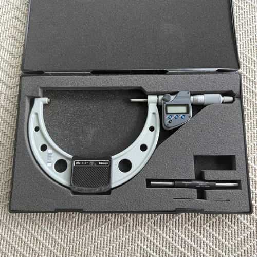 Mitutoyo 293-351-30  5" - 6" OD Micrometer