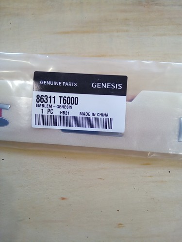 Genuine GENESIS Trunk Lid Nameplate Emblem Logo GV80 2021-2022 86311-T6000 - Picture 2 of 3