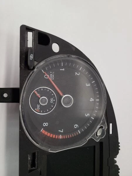 Volkswagen CC 2010 2011 velocímetro Foto 2 de 4