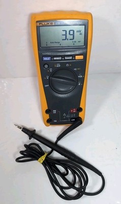 Fluke 179 True RMS (TRMS) Handheld Digital Multimeter with One Lead