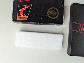 Duck Hunt - (NES, 1985) *CIB w/ Hang Tab* Black Box* 5 Screw Circle Seal Vintage