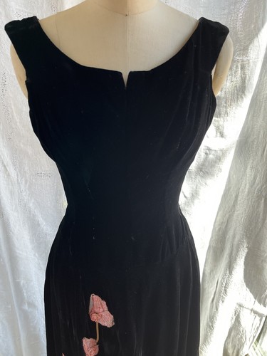 Vintage velvet black dress pink silk roses - Picture 5 of 12