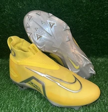 Nike Oregon Ducks Alpha Menace Elite 3 Team Issued Football Cleats Size 13 Wide
