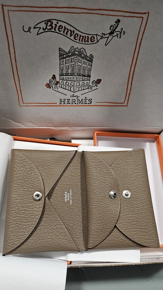 Authentic Hermes Brand New Mysore Goatskin Calvi Duo Compact