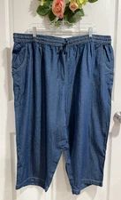 Collections Etc Chambray Capri Pants XXL NWOT  Elastic Waist Drawstring Pockets