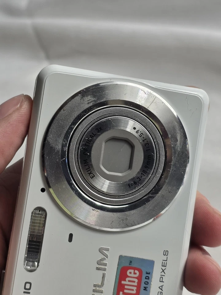 CASIO EXILIM EX-Z77 Compact Digital Camera From Japan - White - Tested  - Image 3 of 4